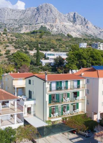 Apartmani Niko Podgora Buitenkant foto