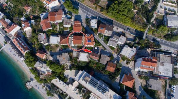 Apartmani Niko Podgora Buitenkant foto