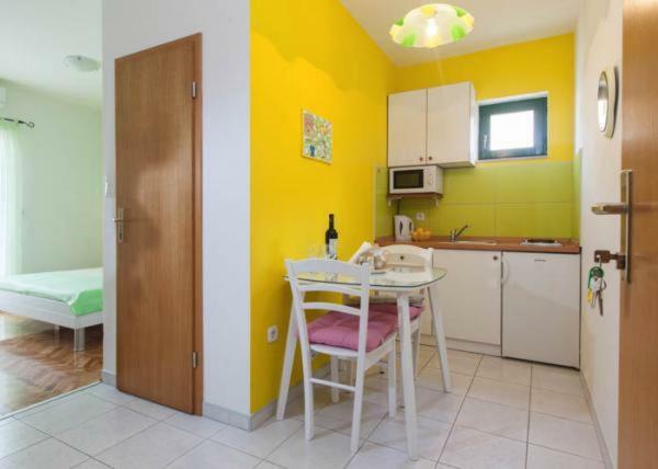 Apartmani Niko Podgora Buitenkant foto