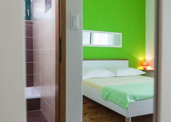 Apartmani Niko Podgora Buitenkant foto