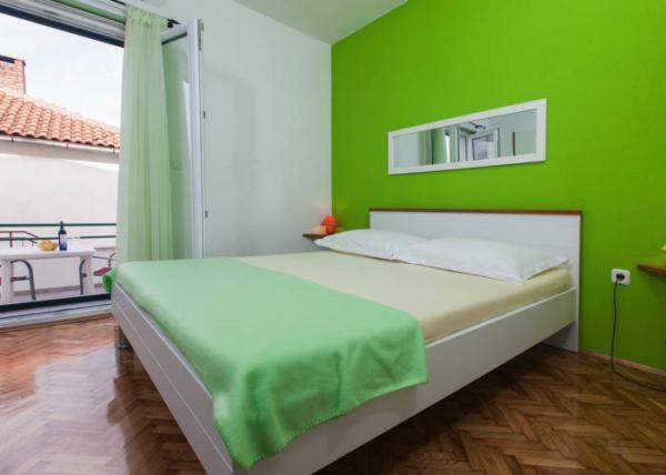 Apartmani Niko Podgora Buitenkant foto