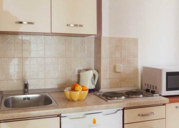 Apartmani Niko Podgora Buitenkant foto